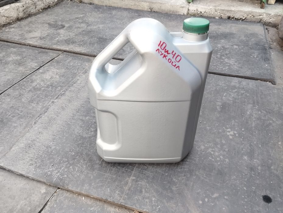 ЛукОйл_10w40_полусинтетика