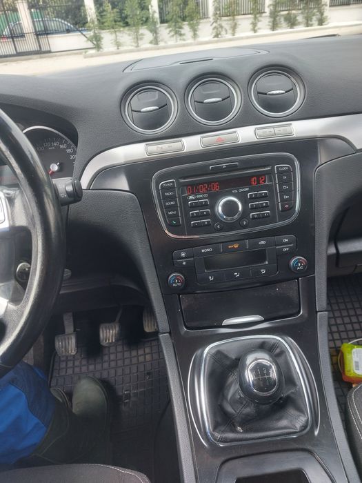 FORD Galaxy 2010 — imagine 3