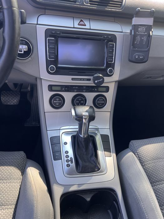 VOLKSWAGEN Passat 2009 — imagine 4