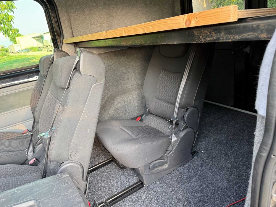 Кемпер  Ford TRANSIT 2.2TDI клима 7места