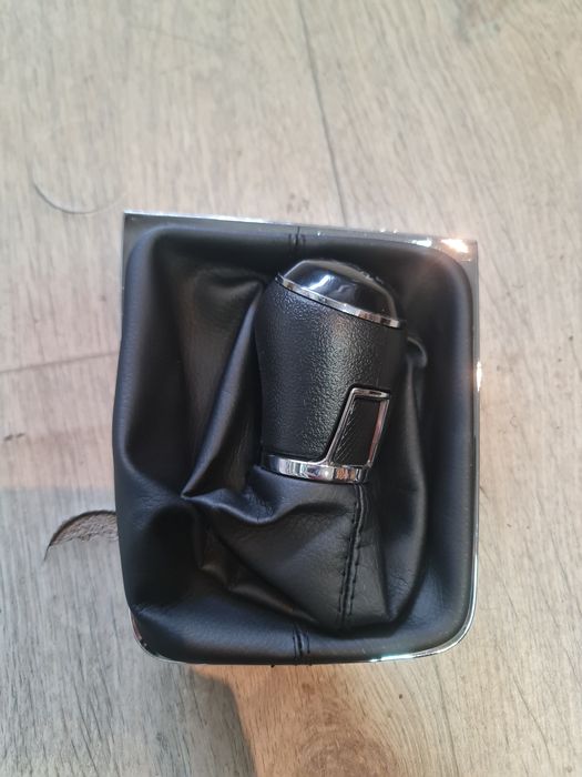 Скоростен лост топка за Фолксваген Голф Пасат Туаран Кади Тигуан Шаран