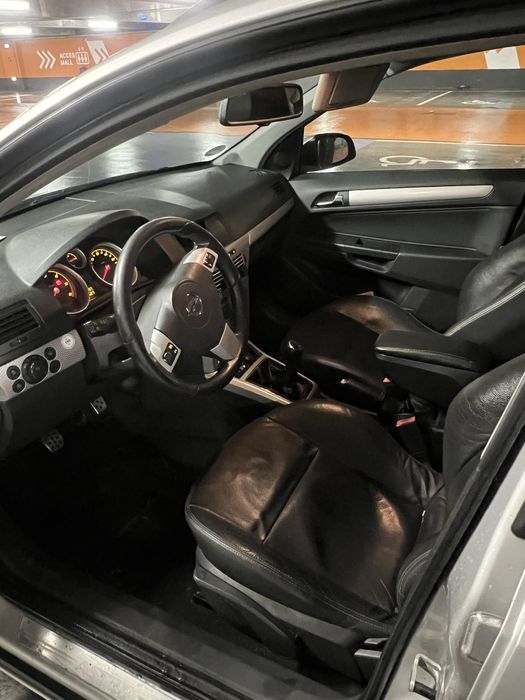 Opel Astra H 1.9 150cp