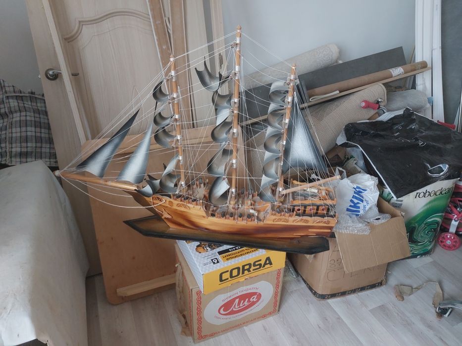 Корабль ручной работы высота 1м длина 1.5м