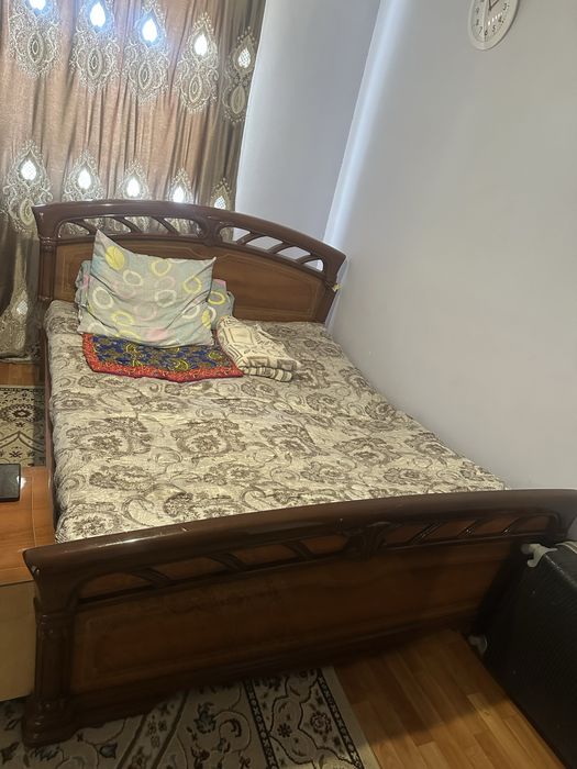 Отдам даром кравать с матрасом