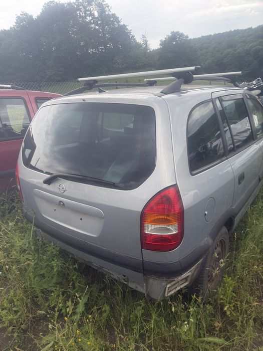 Dezmembram Opel Zafira 1.8 Benzina