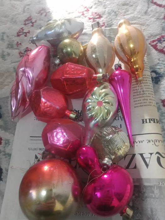 Продам новогодние игрушки.