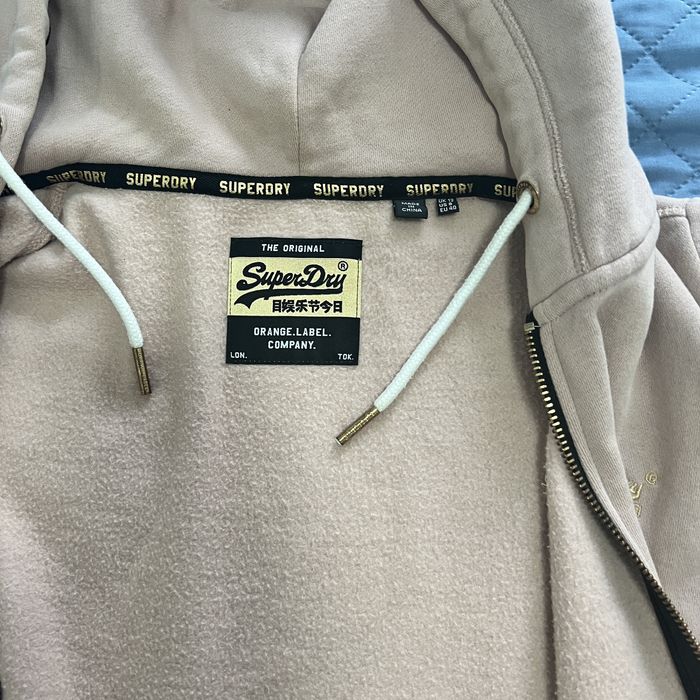 Куртки брендовые.