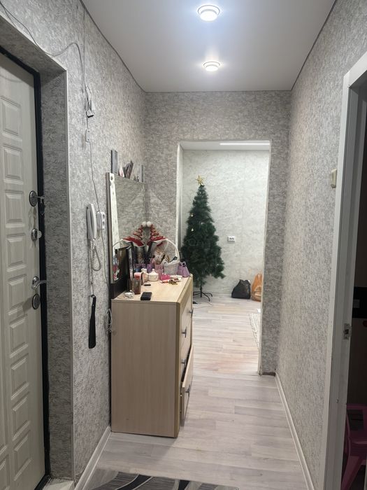 Сдаю 2 комнатную квартиру