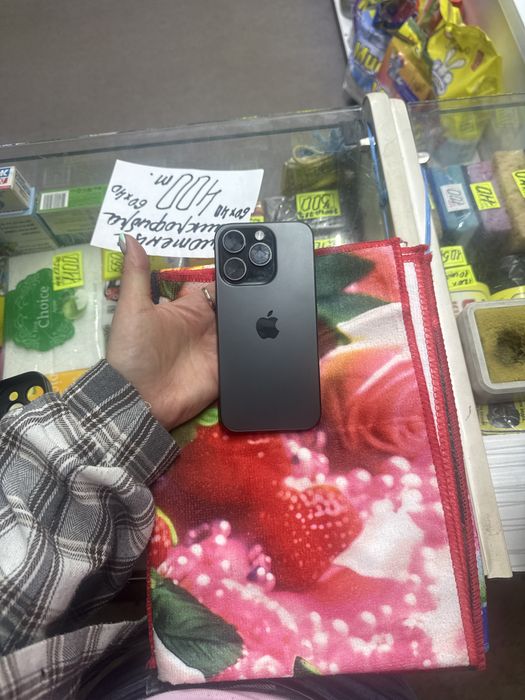 Продам айфон 15 про