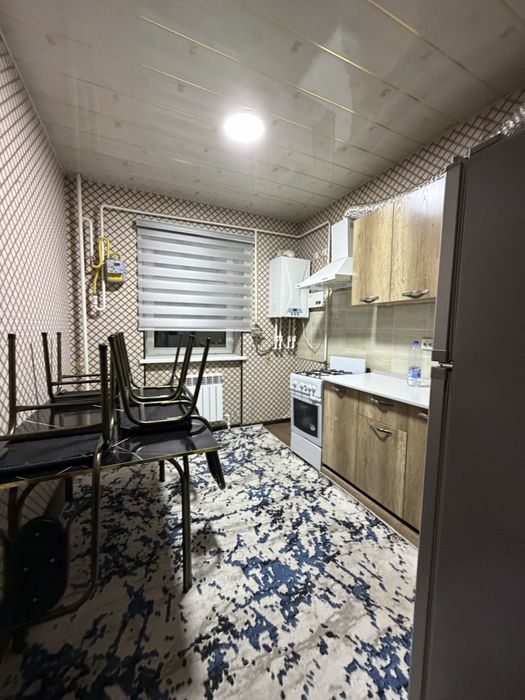 Сергели 8 худуд 3 хона 5 этаж срочно оилага ижарага берилади