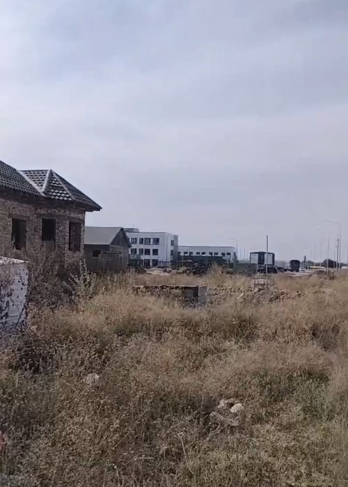 Қошмамбетте мектептің қасынан участок сатылады !