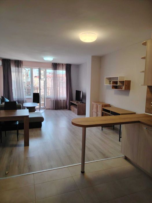 Дава се под наем Двустаен апартамент в София, Хиподрума - 89 кв.м за 747.66 € - Снимка #1