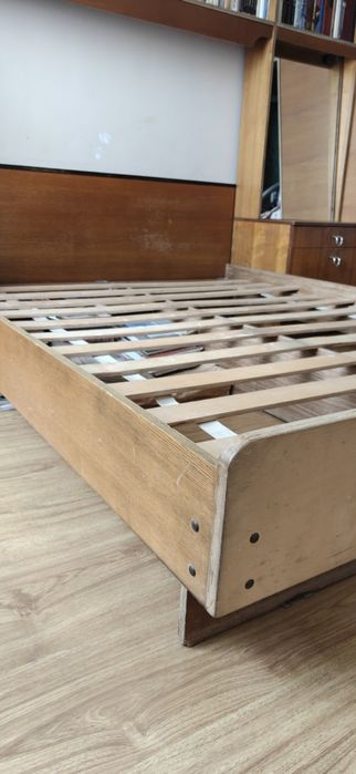 Продам кровать дешево