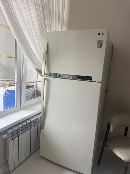 Продам холодильник