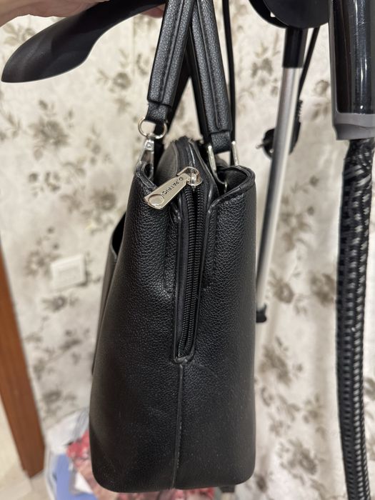 Продам сумку за 2 000 тенге