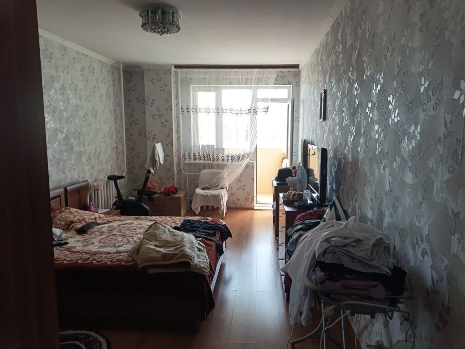 Продам спальный гарнитур