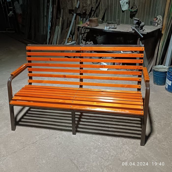 Парковая скамейка  длина 1,5м.