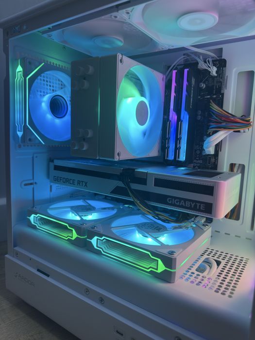 Белый системный блок Core i5 14400F