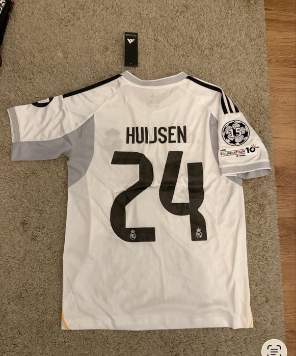 Tricou Huijsen real