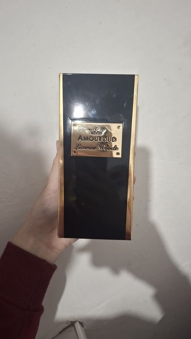 Парфюмерная вода .