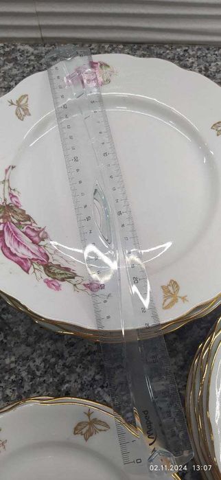 Продаю комплект из 24 тарелок. Новые. Городницкий фарфоровый завод