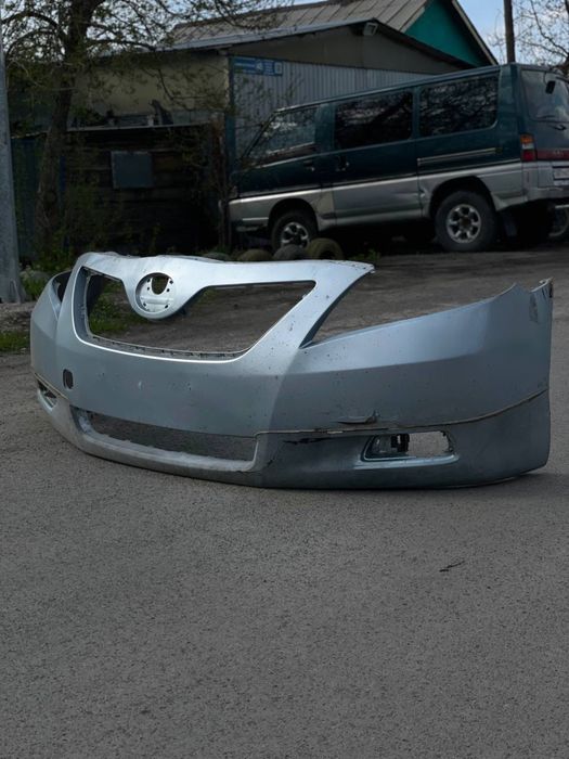 Бампер Toyota Camry