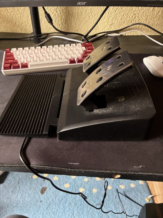 Продавам волан genesis seaborg 400 без забележка