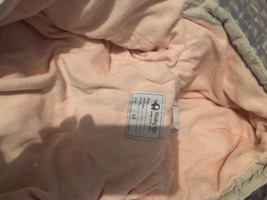 детский комбинезон продам 0-6 мес