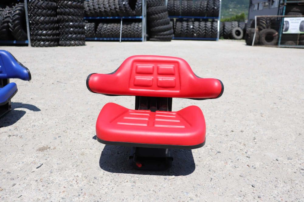 Scaun Tractor Nou cu garantie si amortizor cu triplu reglaj