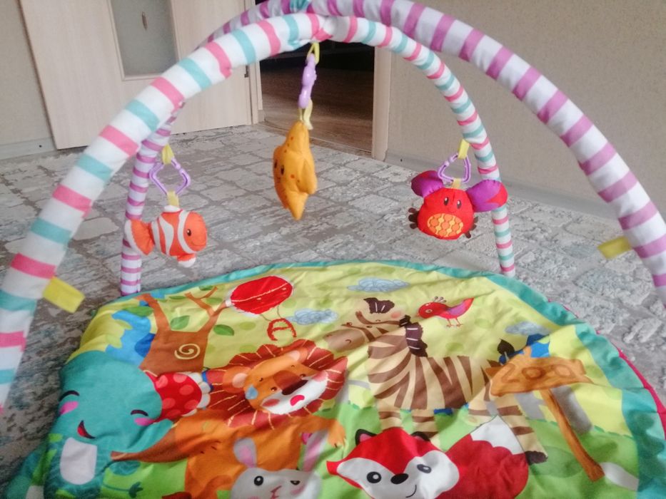 Детский развивающий коврик