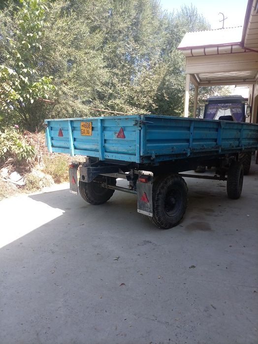Traktor sotiladi