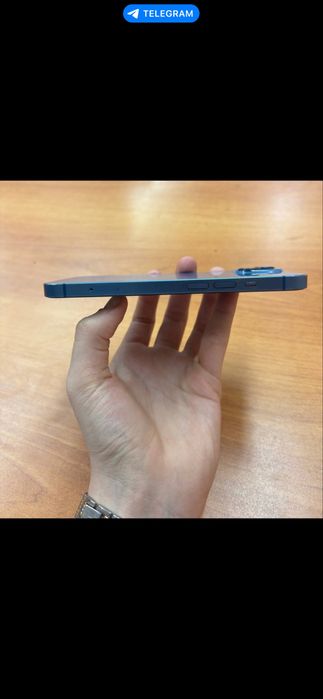 Продам Айфон 13 на 512 гб