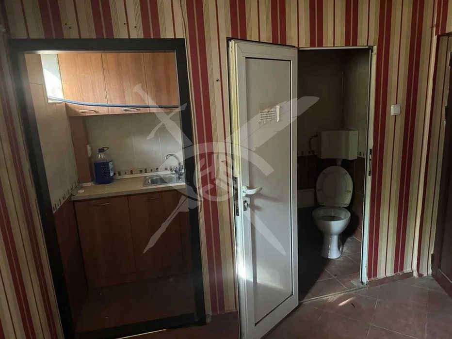 Продава се Магазин в София, Оборище - 102 кв.м за 3922 €/кв.м - Снимка #2