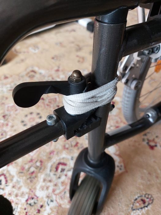 Инвалидная коляска б/у,в отличном состоянии.