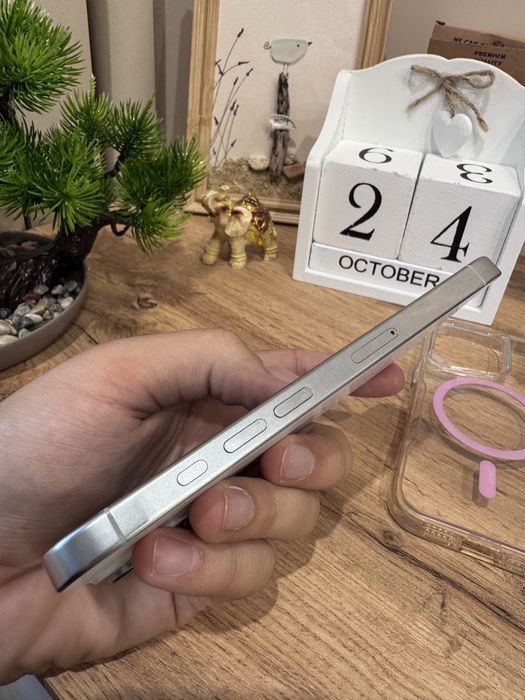 iPhone 16 pro 128gb