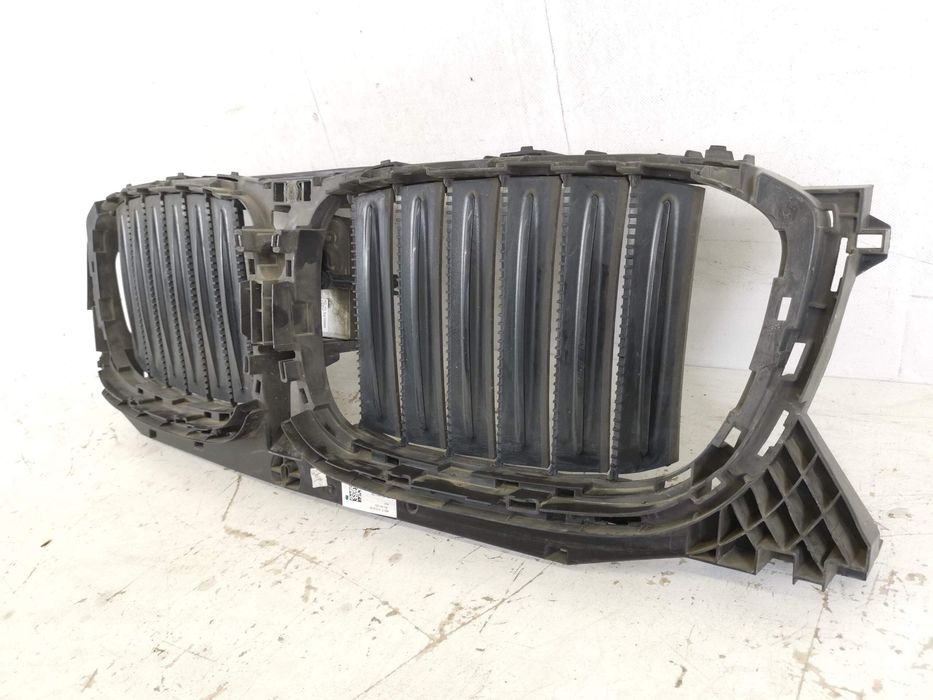 БМВ Х3 / BMW X3 [ - ] Оригинална електрическа предна решетка в добро с