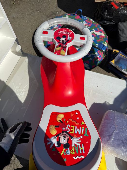 Продаю детскую машину