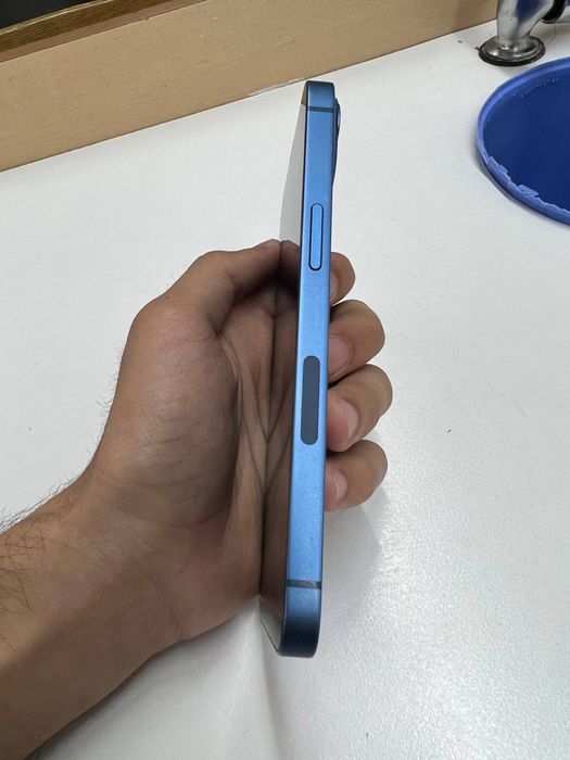 Телефон: Iphone 13