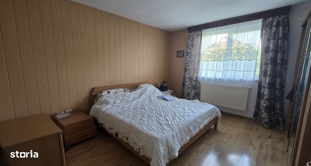 Otopeni vila si teren 878 mp / gradina matura