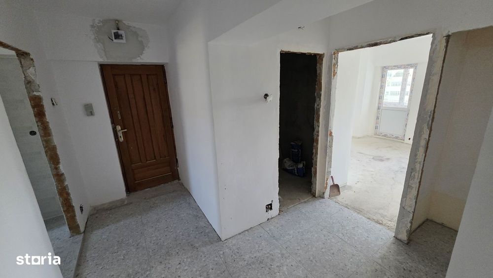 Vand ap cu 3 camere zona centrala