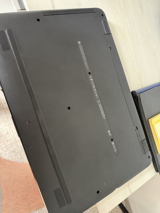 Laptop HP i 7  gen 7 , 16 gb Ram , 256 gb