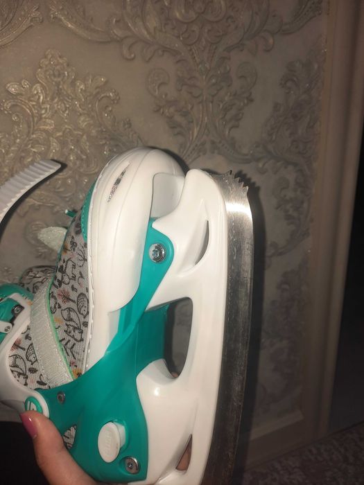 Продам коньки любительские