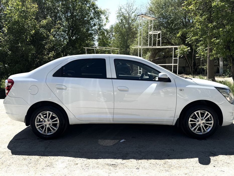 Chevrolet Cobalt 2024 — 5