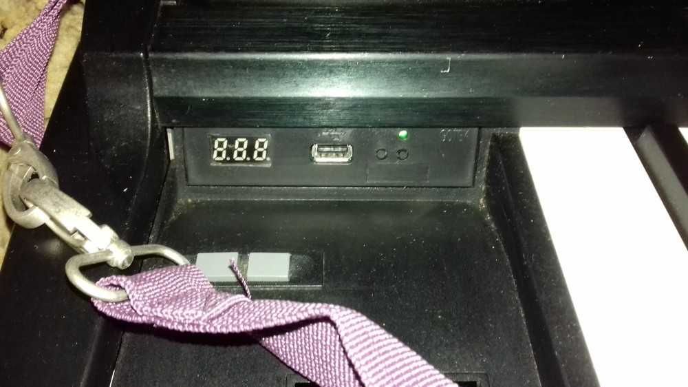 Vand Sintetizator Ensoniq TS-12 cu emulator floppy si hard case