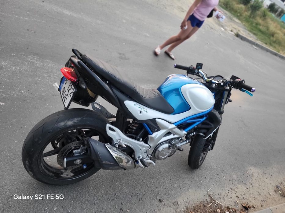 Suzuki gladius 650