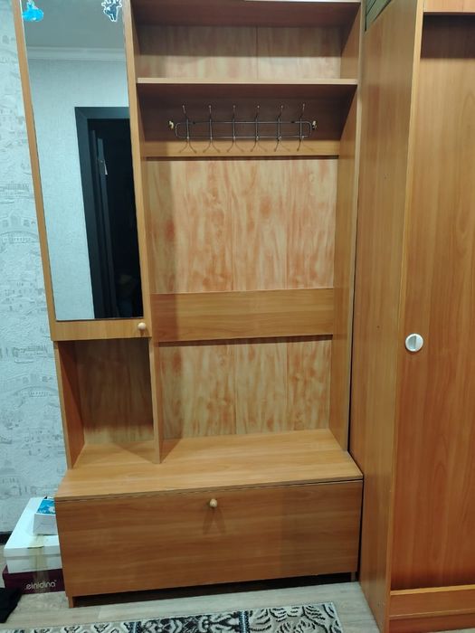 Продам два шкафа