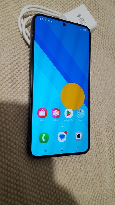 Vand Samsung S 22 negru