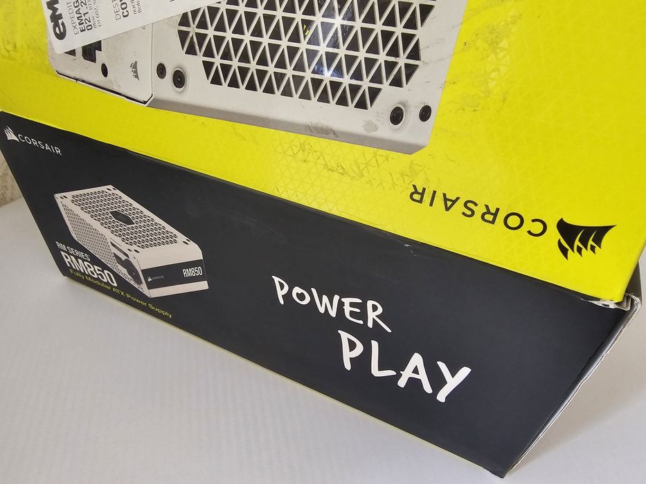 Corsair RM White Series™ RM850, 80 PLUS Gold, 850W, Fully Modular+GARANTIE