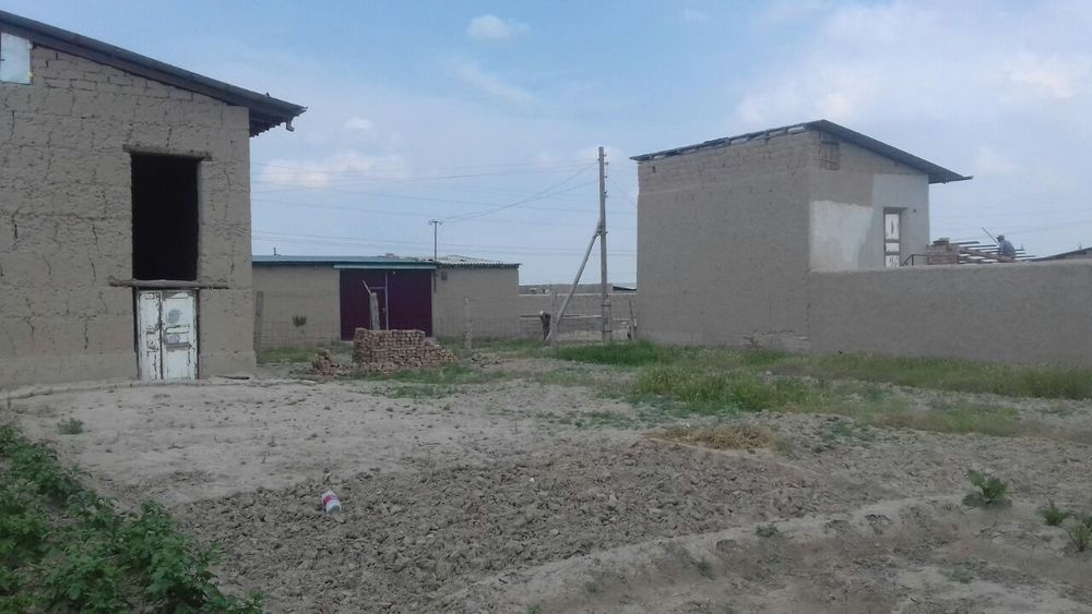 Hovli.  sotiladi