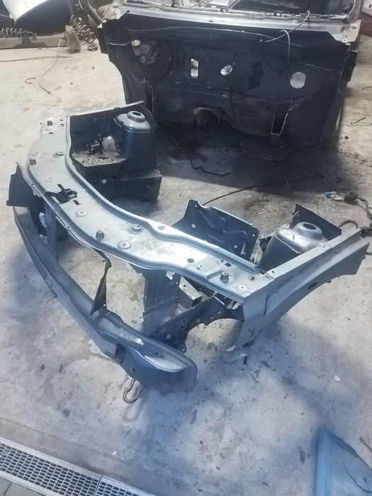 Parte Fata Lonjeroane Trager Armatura Dacia Duster